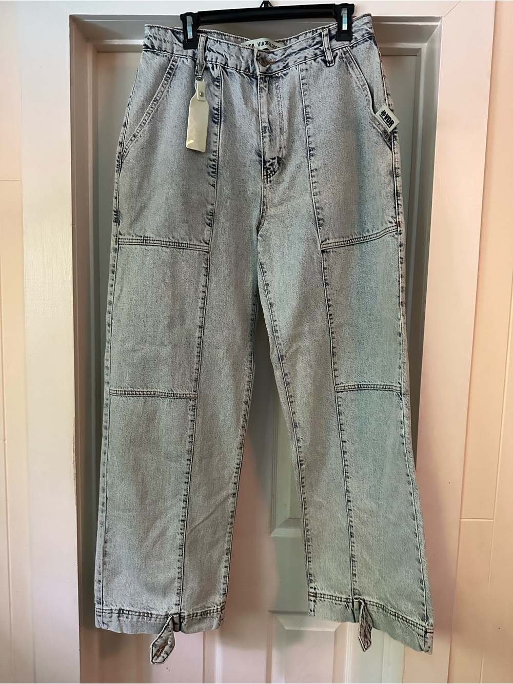 Men's Relaxed Workwear Jeans in Washed Light Gray